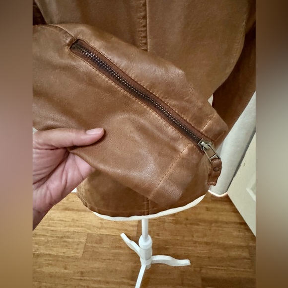 Max Studio Washed Faux Leather Jacket - Picture 5 of 10